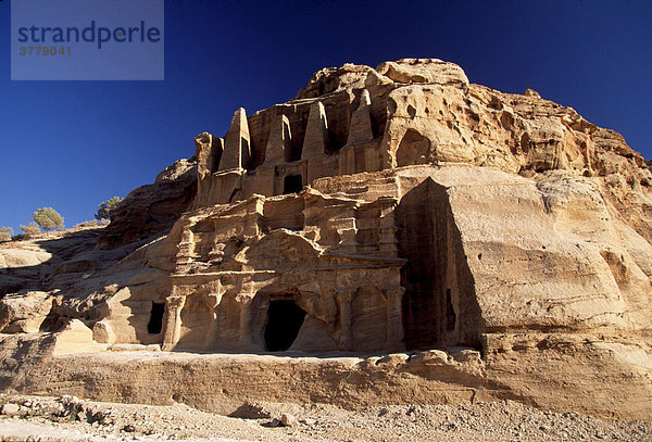 Obeliskengraeber in Petra  Jordanien / Graeber  Obeliskengräber