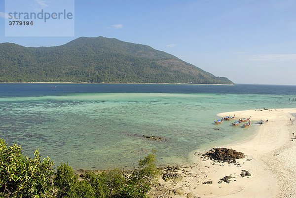 Einsamer weißer Traumstrand Koh Lipe Thailand