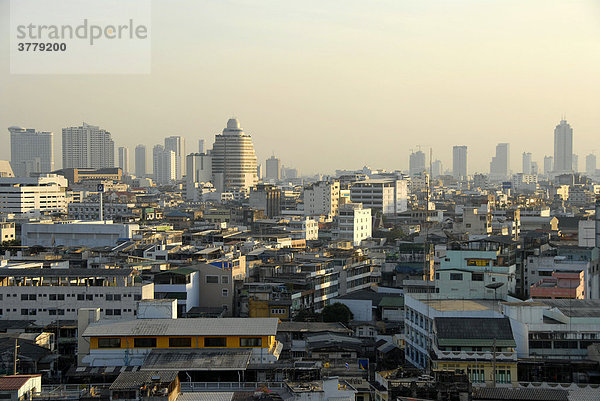 Blick auf die moderne Skyline Bangkok Thailand