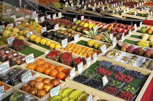 Obst  Viktualienmarkt  München  Bayern  Deutschland