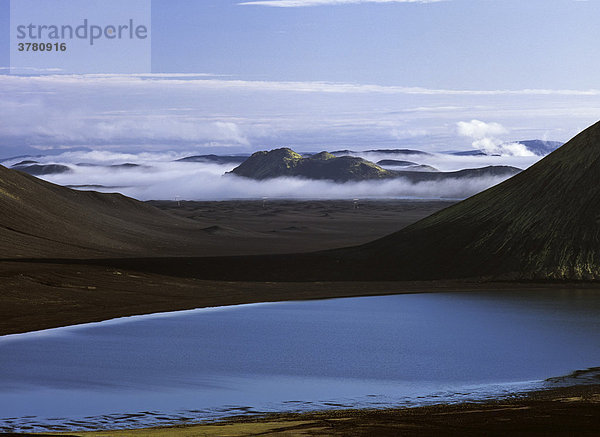 Blick vom Ljotipollur Vulkan  Landmannalaugar  Island