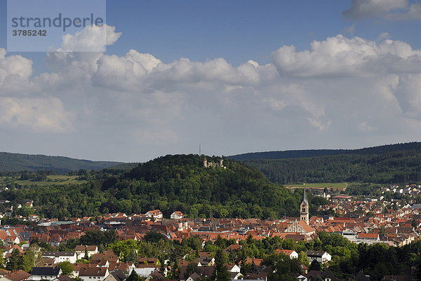 Tuttlingen - Altstadt und die Festungsruine Honberg - - Baden Württemberg  Süddeutschland  Deutschland  Europa.