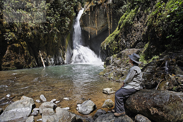 Rio Savegre  Wasserfall  Nationalpark Los Quetzales  Costa Rica