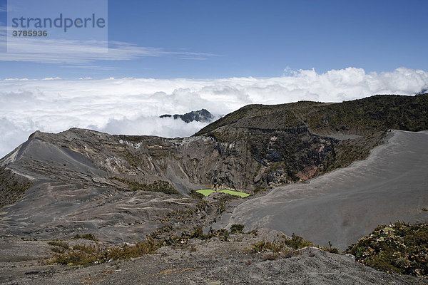 Nationalpark Vulkan Irazu  Hauptkrater mit Kratersee  Costa Rica