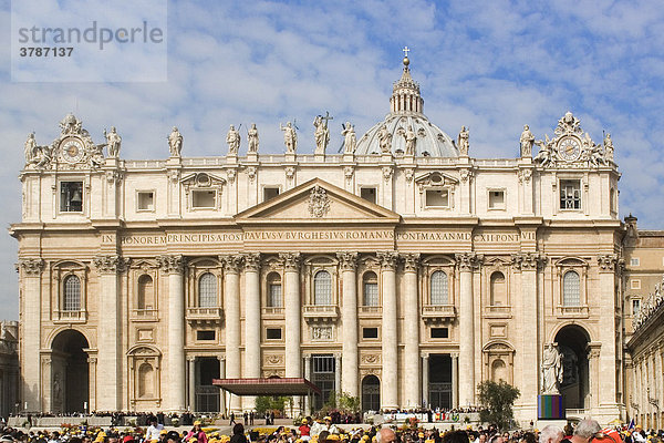 Petersdom im Vatikan  Rom  Italien  Europa