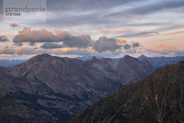 Refuge du Pelvoux 2700m  Provence-Alpes-Cote de Azur  Hautes-Alpes  Frankreich