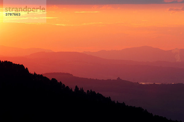 Sonnenuntergang auf dem Stoos mit Blick ins Mittelland  Schweiz