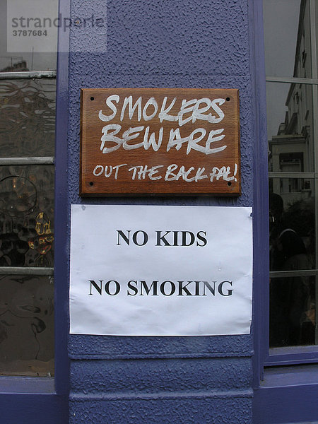 Kinder und Rauchen verboten