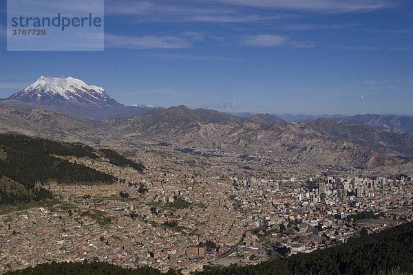 La Paz und Nevado Illimani (6439m)  Bolivien