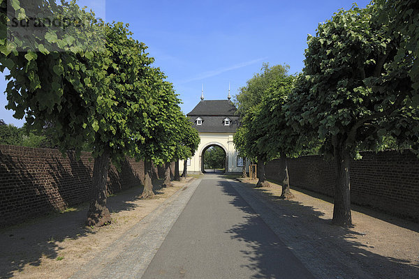Kloster Knechtsteden  Delhoven  Dormagen  Nordrhein-Westfalen  Deutschland  Europa