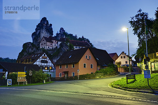 Felsendorf Tüchersfeld  Fränkische Schweiz  Deutschland