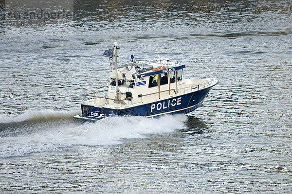 Polizei Boot auf der Themse