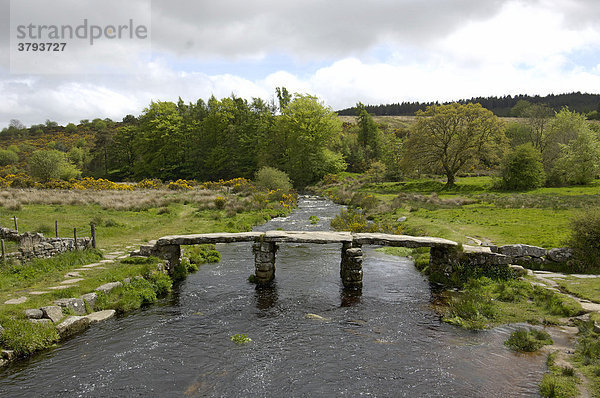 Alte Steinbrücke Postbridge Dartmoor National Park Devon England