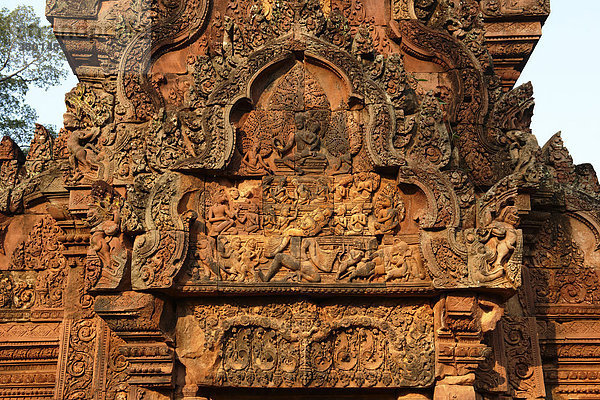 Kambodscha  Siem Reap  Angkor  Banteay Srei  Hindu-Tempelruinen  Basrelief
