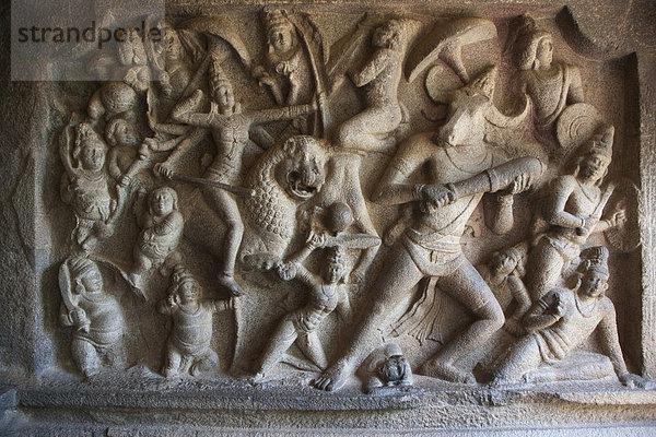 Indien  Tamil Nadu  Mahabalipuram  UNESCO Welterbe  der Mahishamardini Cave Temple  das Pallava Basrelief