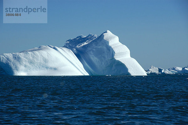 Großer Eisberg im Sermilik Fjord Ostgrönland
