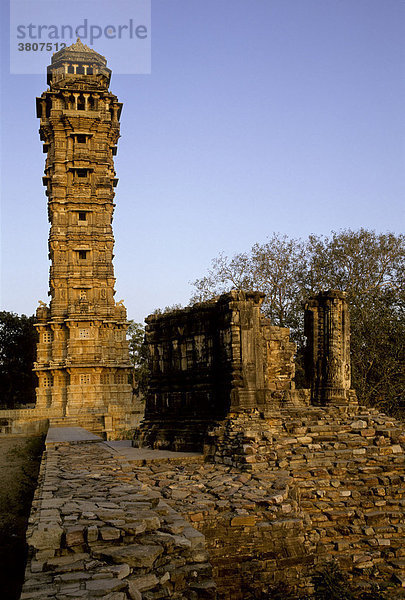 Turm im Fort von Chittorgarh  Rajasthan  Indien