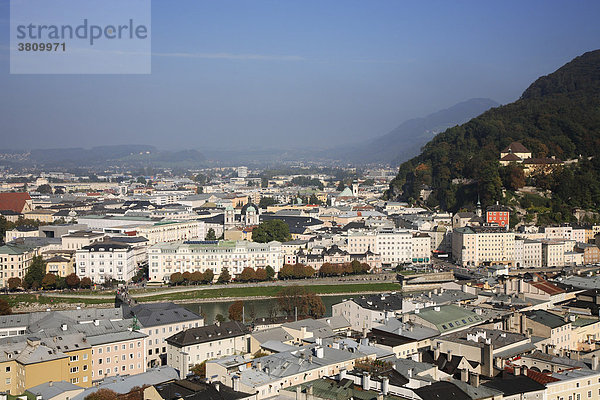 Blick über Salzburg  Österreich