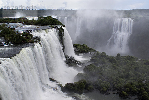 Die Wasserfälle von Iguazu  Foz do Iguazu  Brasilien