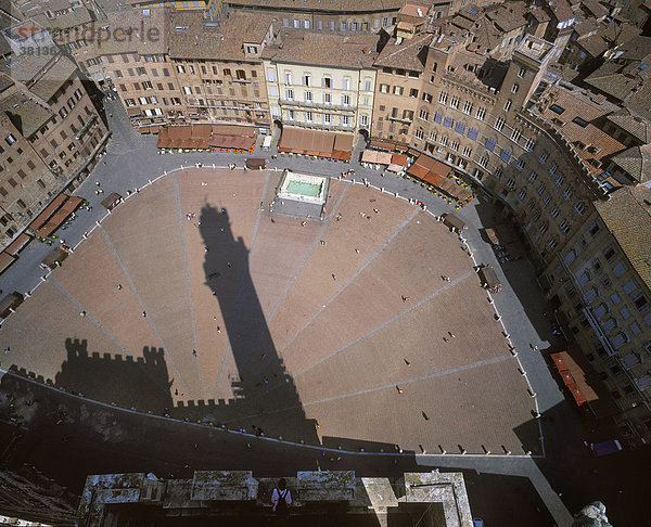 Siena  Campo  Blick vom Torre del Mangia  Toskana  Italien