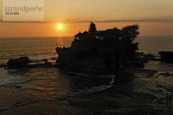 Sonnenuntergang am Tempel Pura-Tanah-Lot  Bali  Indonesien