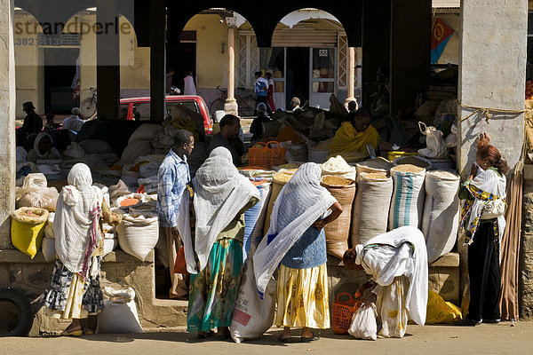 Afrika  Eritrea  Asmara  Straßenszene