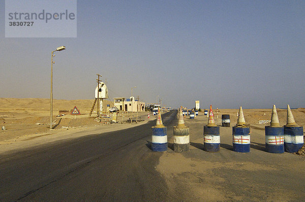 Aegypten Fahrt Marsa Alam >Hurghada  Militärposten