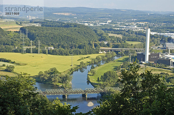 Blick von der Hohensyburg  Lenne muendet in die Ruhr  Dortmund  Ruhrgebiet  NRW  Nordrhein Westfalen  Deutschland  Flussmuendung  Ruhrtal  Lennetal