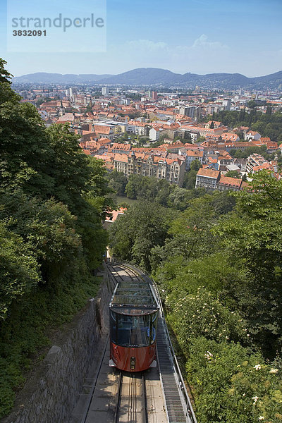 Seilbahn auf den Grazer Schlossberg  Graz  Steiermark  Österreich