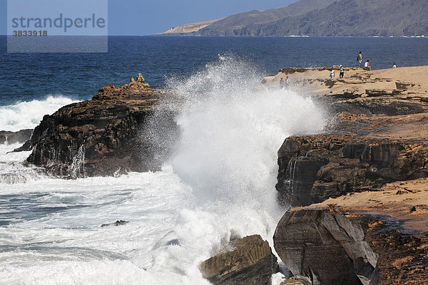 Brecher Wellen am Isthmus - Istmo de la Pared   Playa de Barlovento   Fuerteventura   Kanarische Inseln