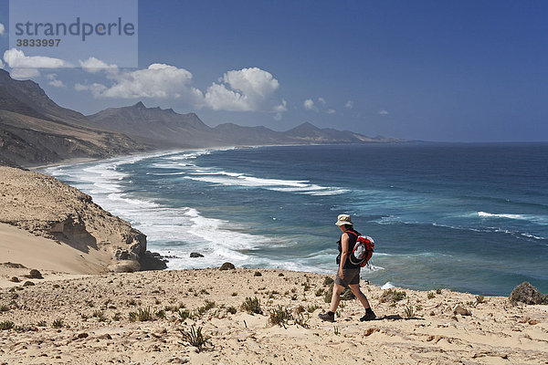 Wanderin in El Jable   Playa de Barlovento   Jandia   Fuerteventura   Kanarische Inseln