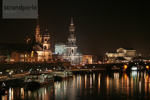 Blick auf die Dresdner Altstadt bei Nacht