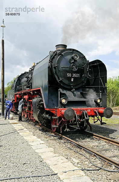 Dampflokomotive Nr. 50 3501 der Baureihe 50  Deutsches Dampflokomotiv-Museum  Neuenmarkt  Franken  Bayern  Deutschland  Europa