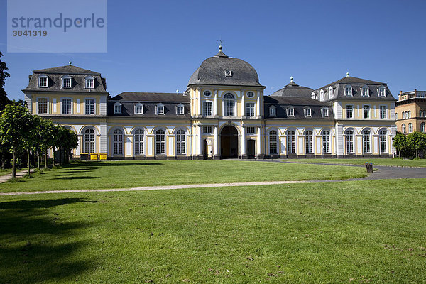 Schloss Clemensruhe oder Poppelsdorfer Schloss  Bonn  Rheinland  Nordrhein-Westfalen  Deutschland  Europa