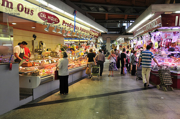Verkaufsstand auf dem Mercat de Santa Caterina  Markt  Barcelona  Spanien  Iberische Halbinsel  Europa