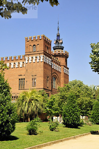 Castell dels Tres Dragons  Burg der drei Drachen  im Parc de la Ciutadella  Barcelona  Spanien  Iberische Halbinsel  Europa