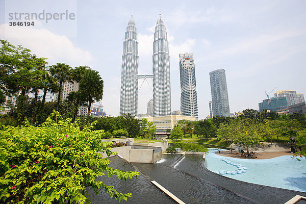 KLCC Park  Petrona Twin Towers  Kuala Lumpur  Malaysia  Asien