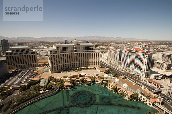 Aussicht vom Eiffelturm des Hotel Paris in Las Vegas  Nevada  USA
