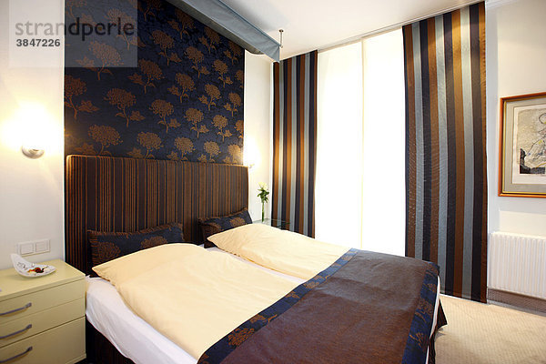 Doppelzimmer im Hotel und 2-Sterne Restaurant Residence in Essen-Kettwig  Nordrhein-Westfalen  Deutschland  Europa