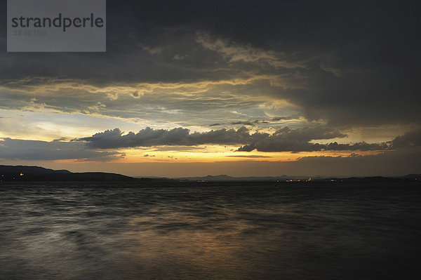 Sturmtief Olivia zieht über den westlichen Bodensee  Insel Reichenau  Landkreis Konstanz  Baden-Württemberg  Deutschland  Europa