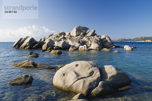 Felsformation vor der Küste von Palombaggia  Ostküste  Insel Korsika  Frankreich  Europa