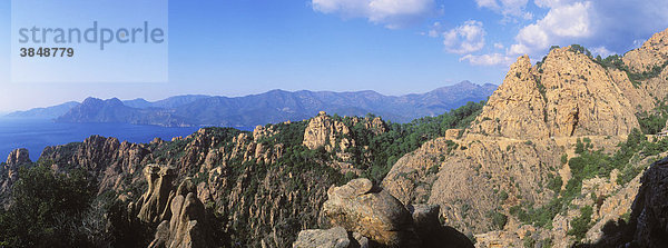 Rote Porphyrfelsen  Calanche de Piana  Golf von Porto  Insel Korsika  Frankreich  Europa