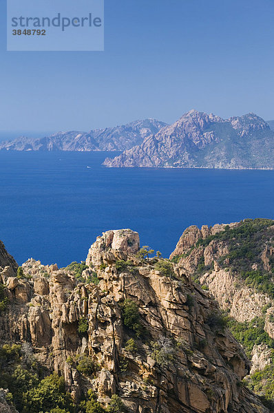 Rote Porphyrfelsen  Calanche de Piana  Golf von Porto  Insel Korsika  Frankreich  Europa