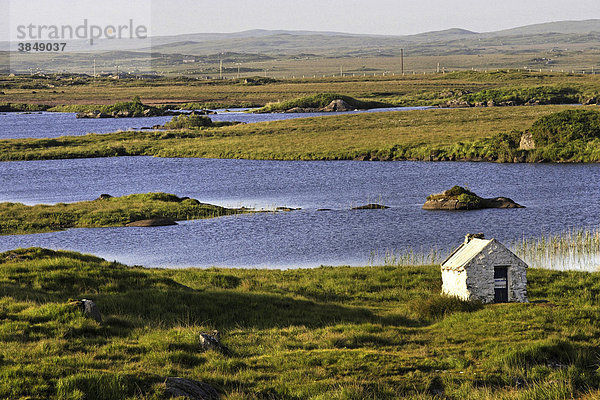 Hütte  Seenlandschaft  Connemara  Irland  Europa