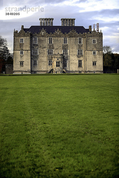 Portumna Castle  gebaut im Jahr 1618 von Richard de Burgo  County Galway  Republik Irland  Europa