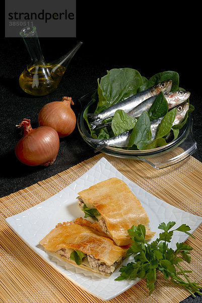 Teigtaschen mit Sardinen  Empanadas de sardinas
