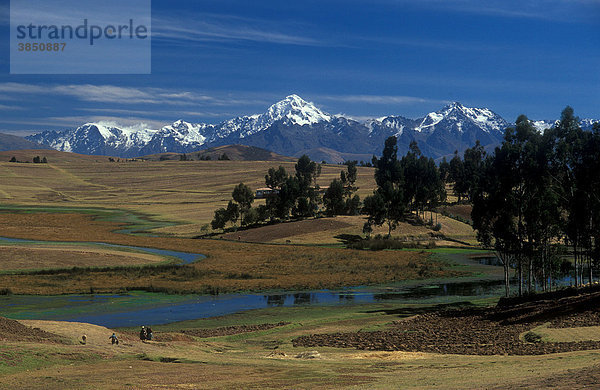 Berglandschaft bei Chincheros im Urubambatal  Heiliges Tal der Inka  Südperu  Peru  Südamerika