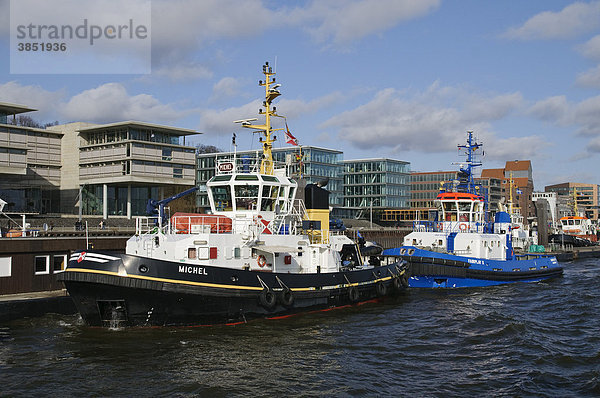 Hafenschlepper im Hamburger Hafen  Elbe  Hamburg  Deutschland  Europa