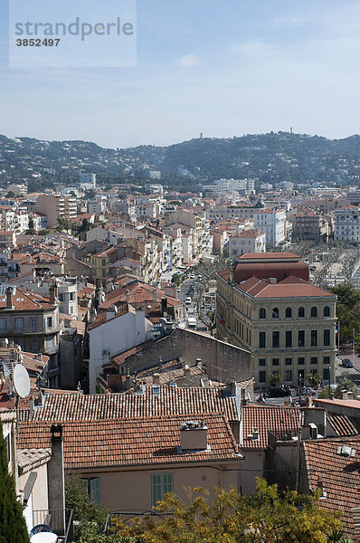 Ausblick von La Castre auf Cannes  Mont Chevalier  Rathaus  Cannes  CÙte d'Azur  Frankreich  Europa