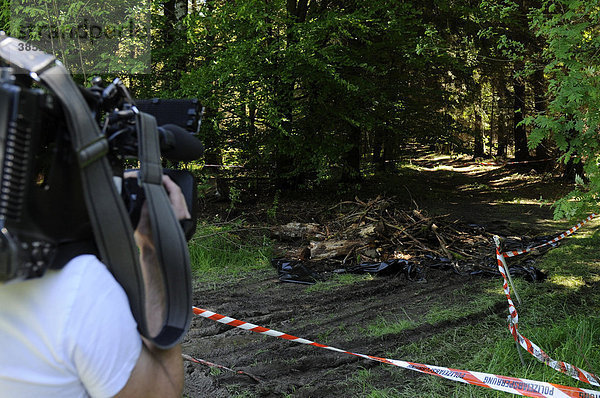 Entführungsfall Maria Bögerl  Fundort einer Leiche in Waldstück  bei Niesitz  Kreis Heidenheim  Baden-Württemberg  Deutschland  Europa